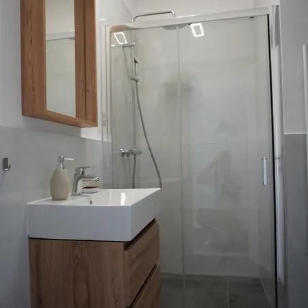 And With Wifi - 24424